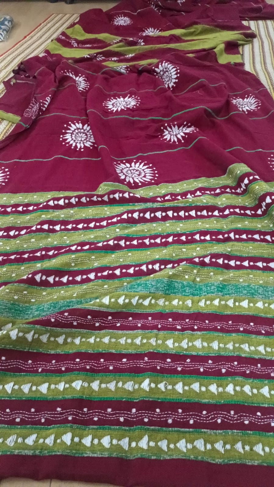 Khesh Kantha - Maroon