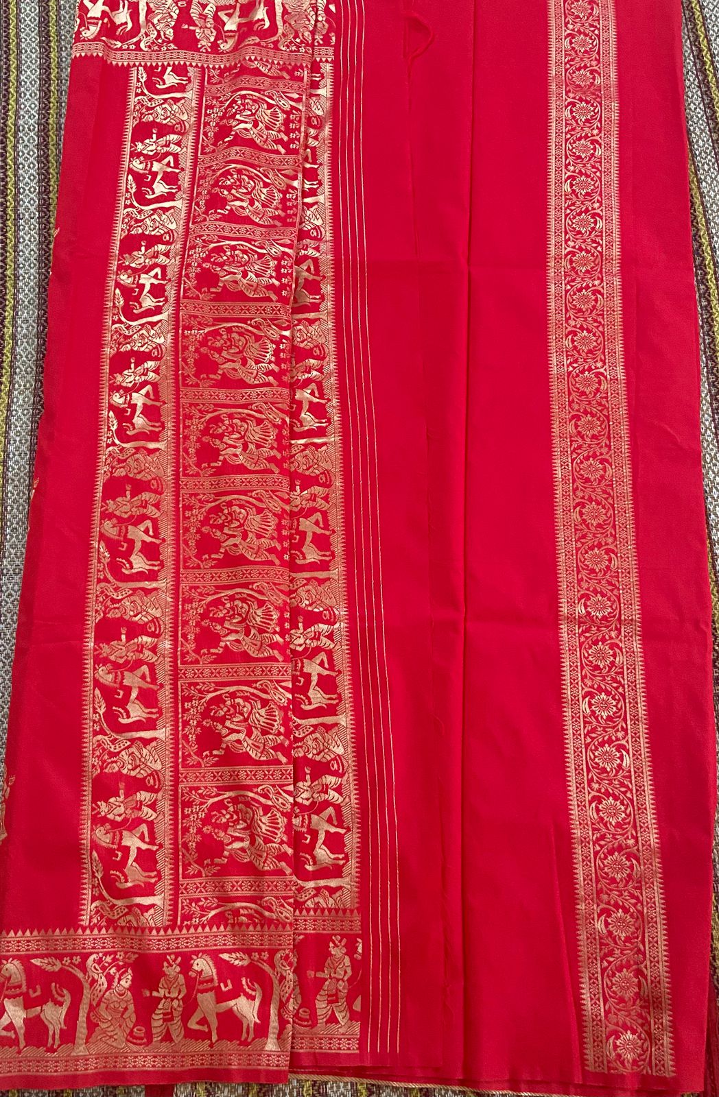 Pure Silk Baluchari - Red