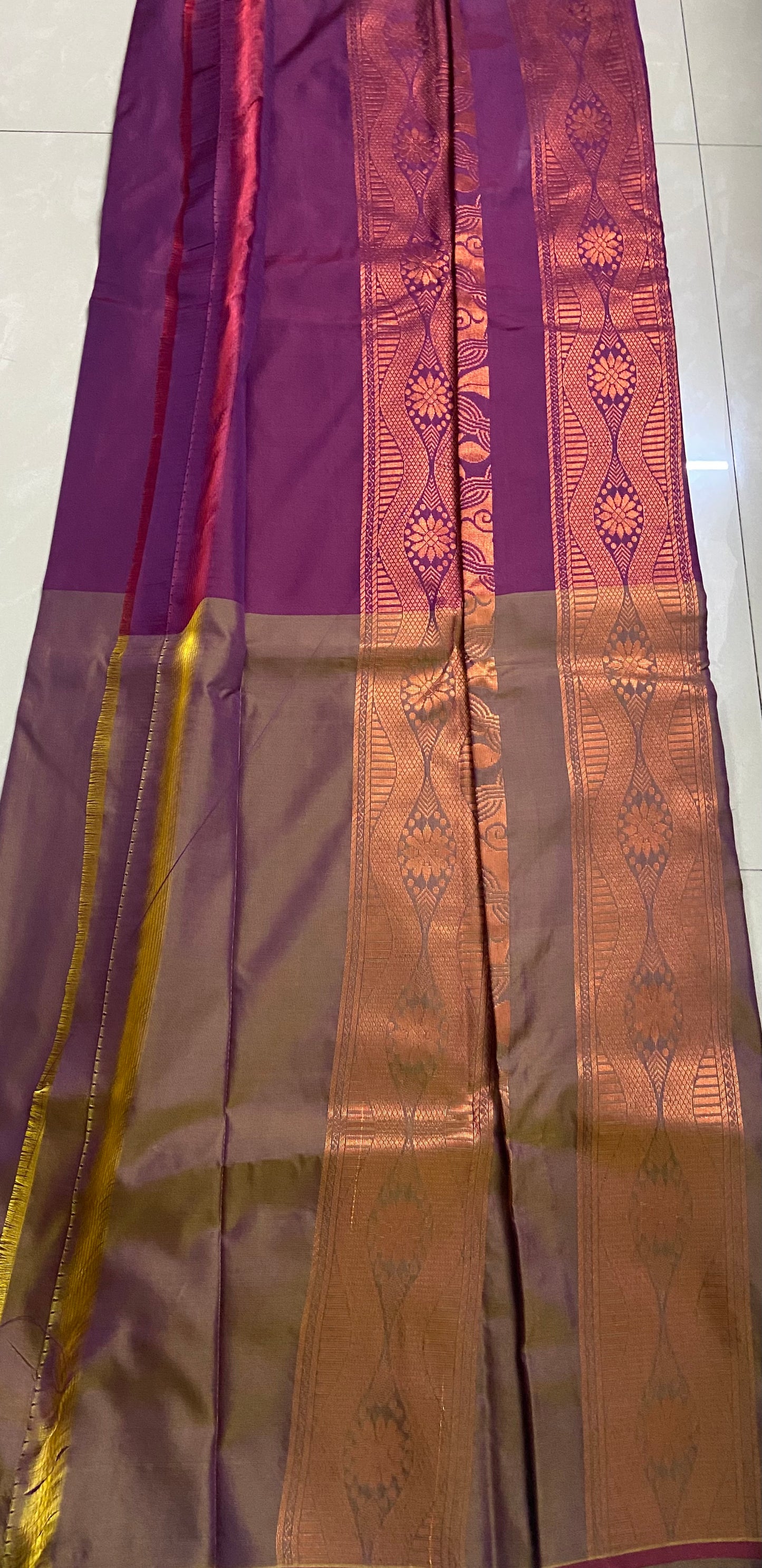 Soft Silk - Wine and Gold